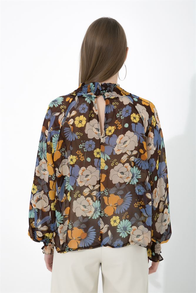 Kadın Çiçek Desenli Gipe Detaylı Bluz